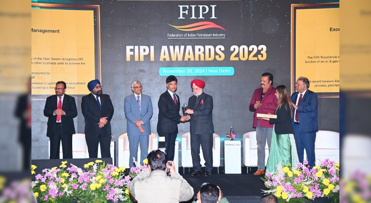 Cairn as a Beacon of Excellence in HR Management at FiPi Awards 2023